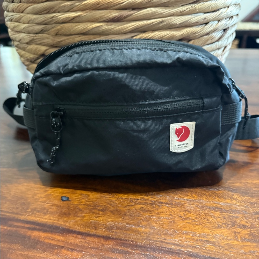Fjalleaven Hip Bag/ Cross Body